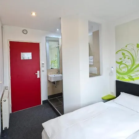 فندق Hotel City Inn 3*