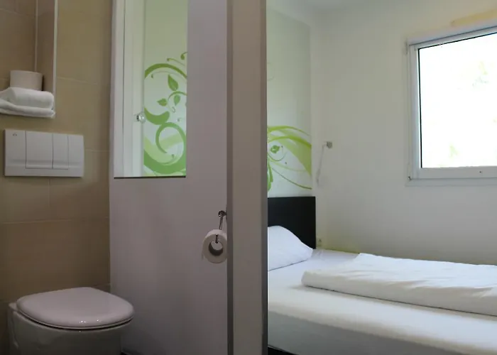 Otel Hotel City Inn 3*